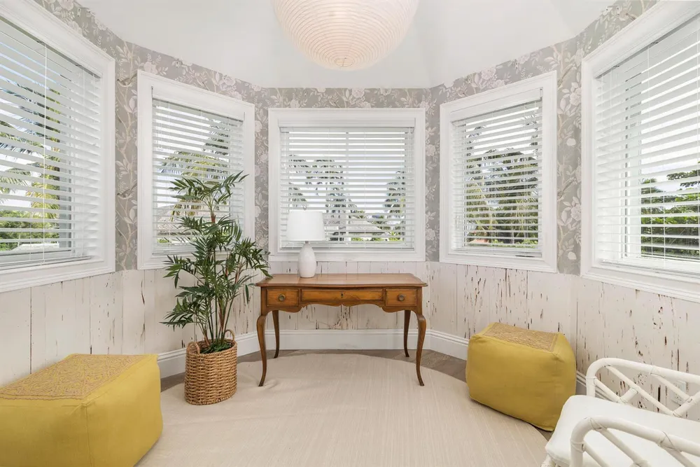 443 Seaview Avenue Palm Beach, FL 33480