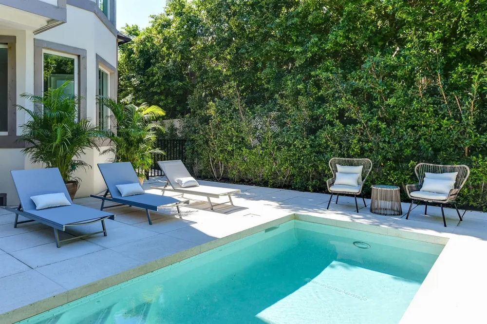 443 Seaview Avenue Palm Beach, FL 33480