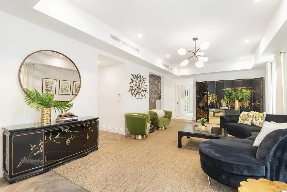 443 Seaview Avenue Palm Beach, FL 33480