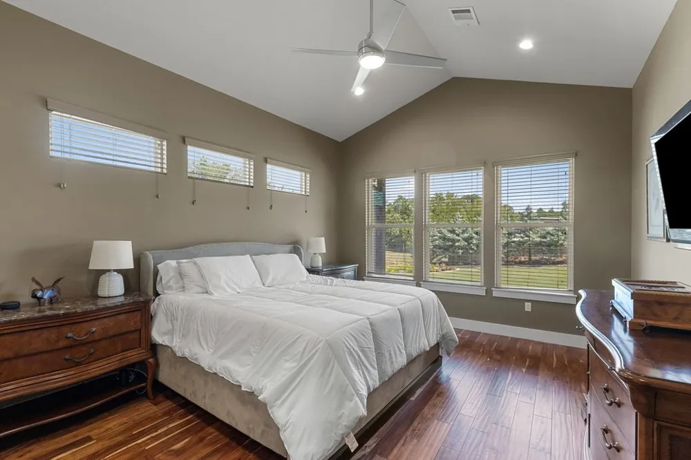 409 Dos Lagos Dripping Springs, TX 78620