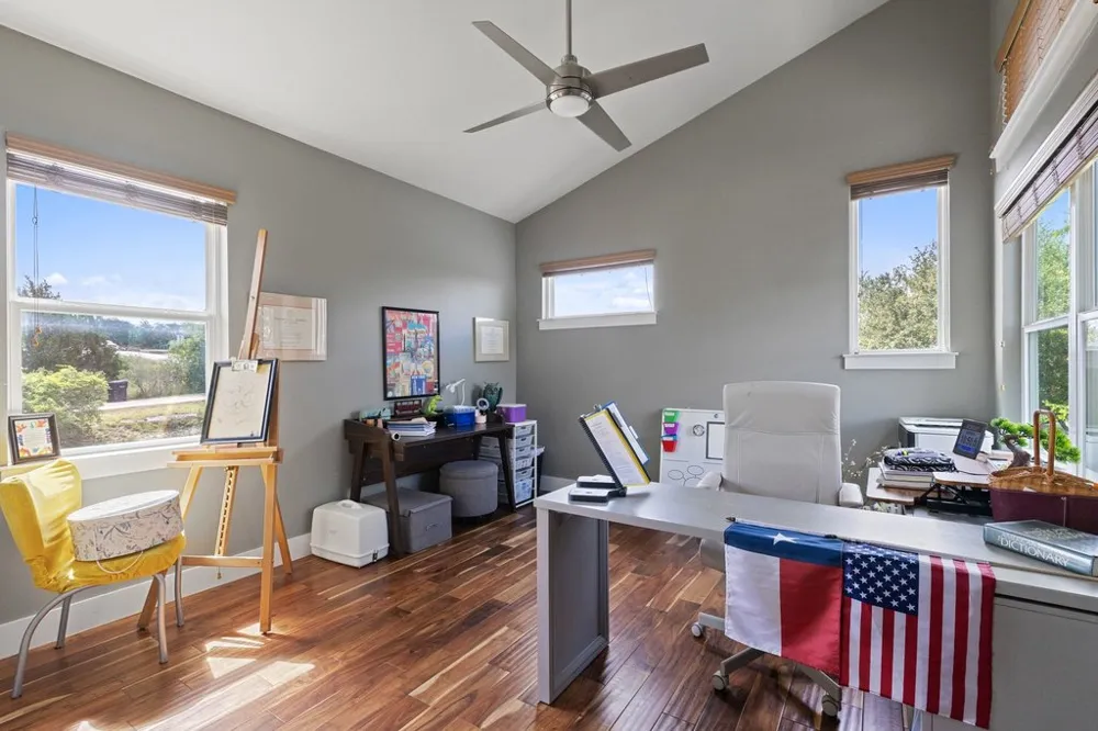 409 Dos Lagos Dripping Springs, TX 78620