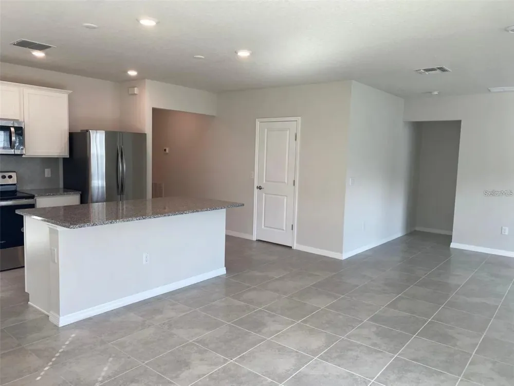 9643 SUMMERS CAY CIRCLE Thonotosassa, FL 33592