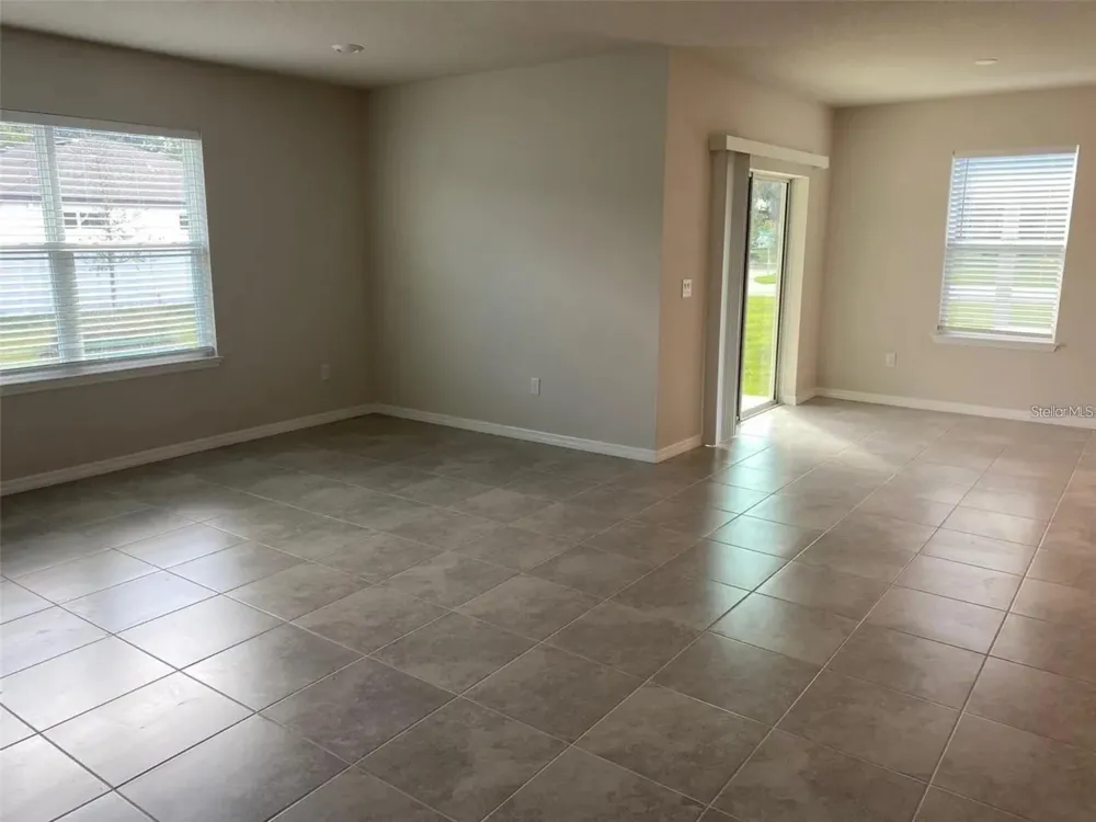 9643 SUMMERS CAY CIRCLE Thonotosassa, FL 33592