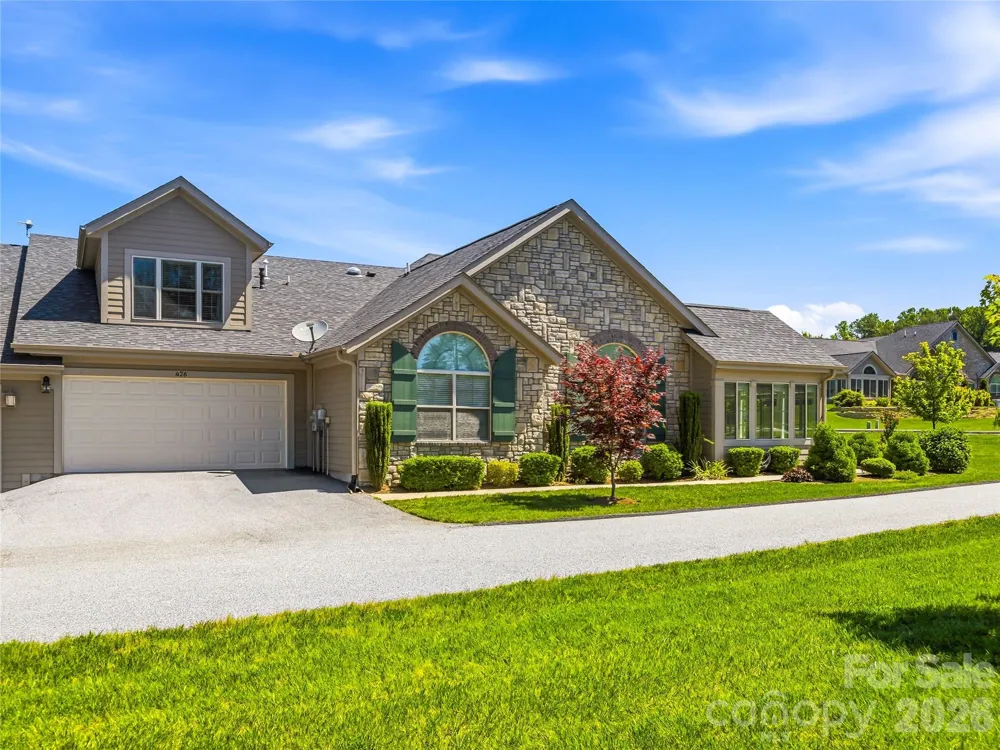 426 Summerfield Place Flat Rock, NC 28731