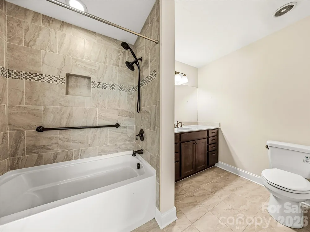 426 Summerfield Place Flat Rock, NC 28731