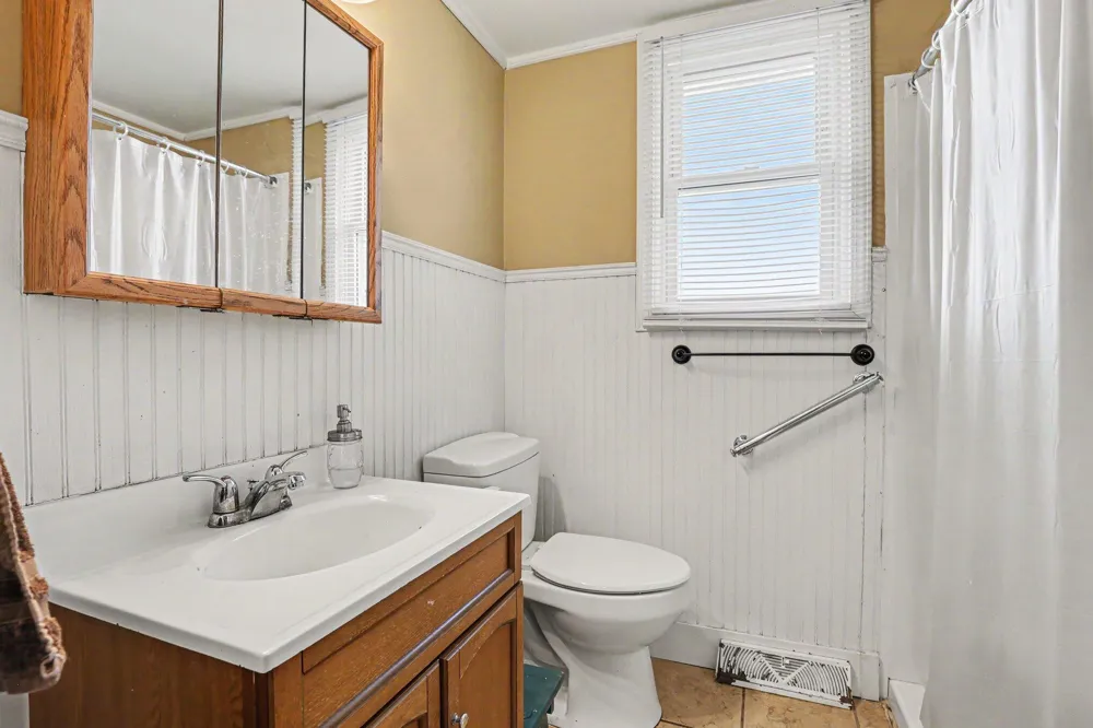 3835 96th Avenue Zeeland, MI 49464