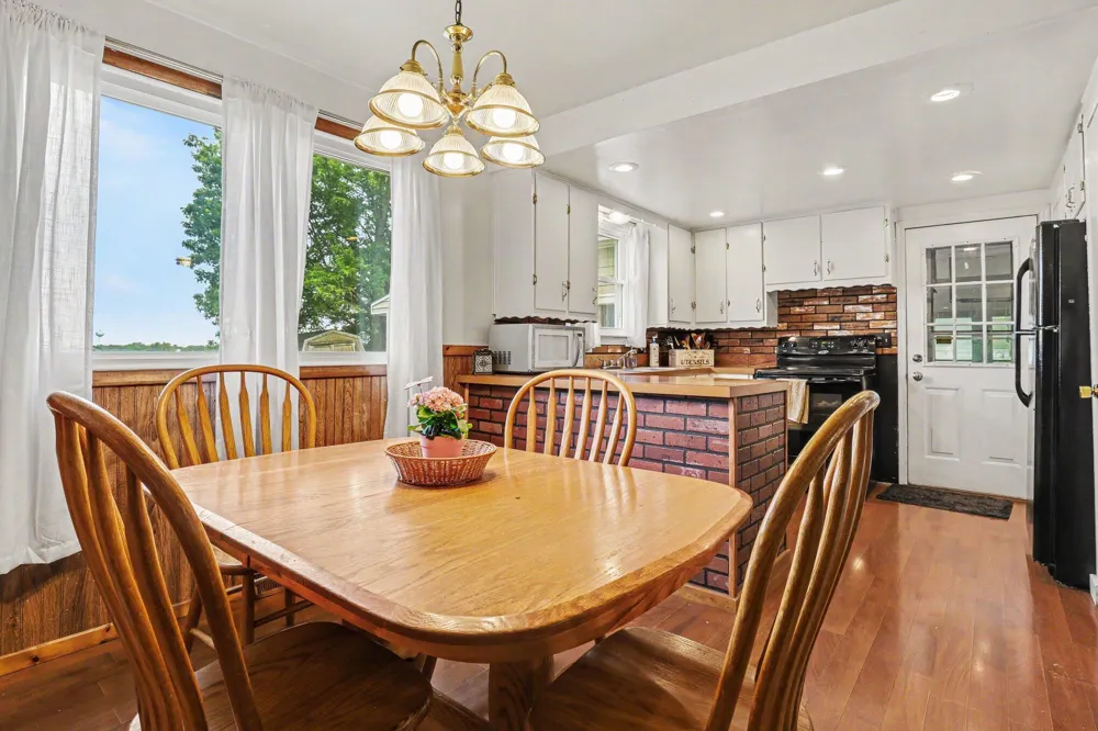 3835 96th Avenue Zeeland, MI 49464