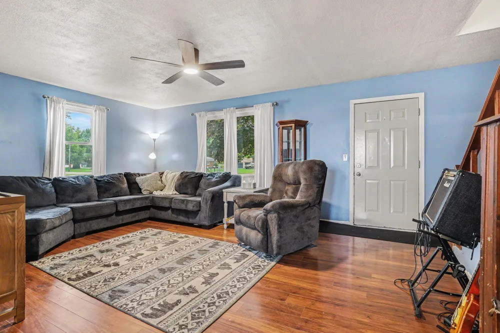 3835 96th Avenue Zeeland, MI 49464