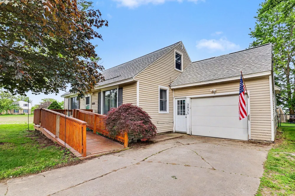 3835 96th Avenue Zeeland, MI 49464