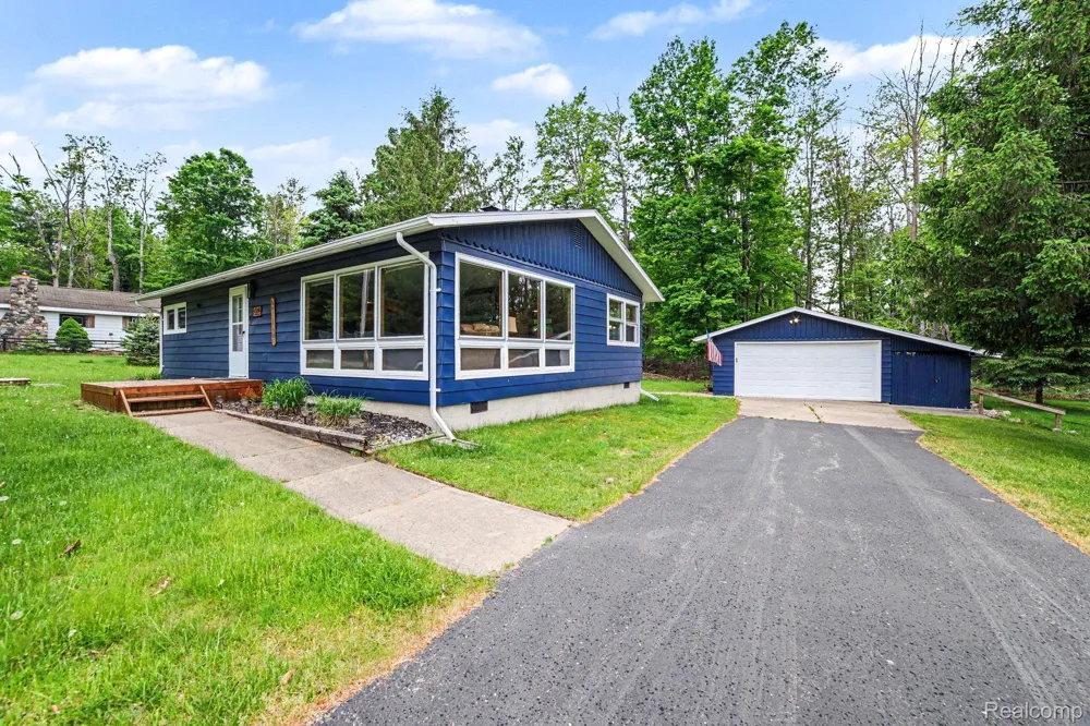 4269 Owl Road Alcona Township, MI 48742