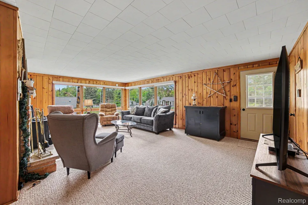 4269 Owl Road Alcona Township, MI 48742