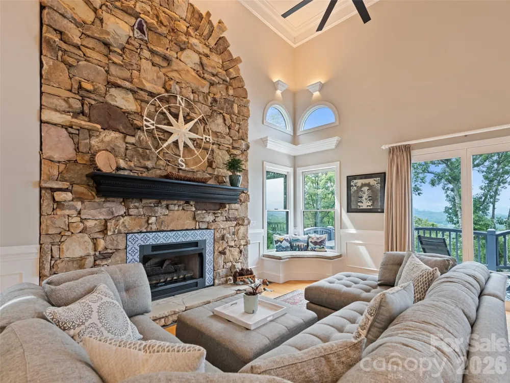 9 Perrion Avenue Weaverville, NC 28787