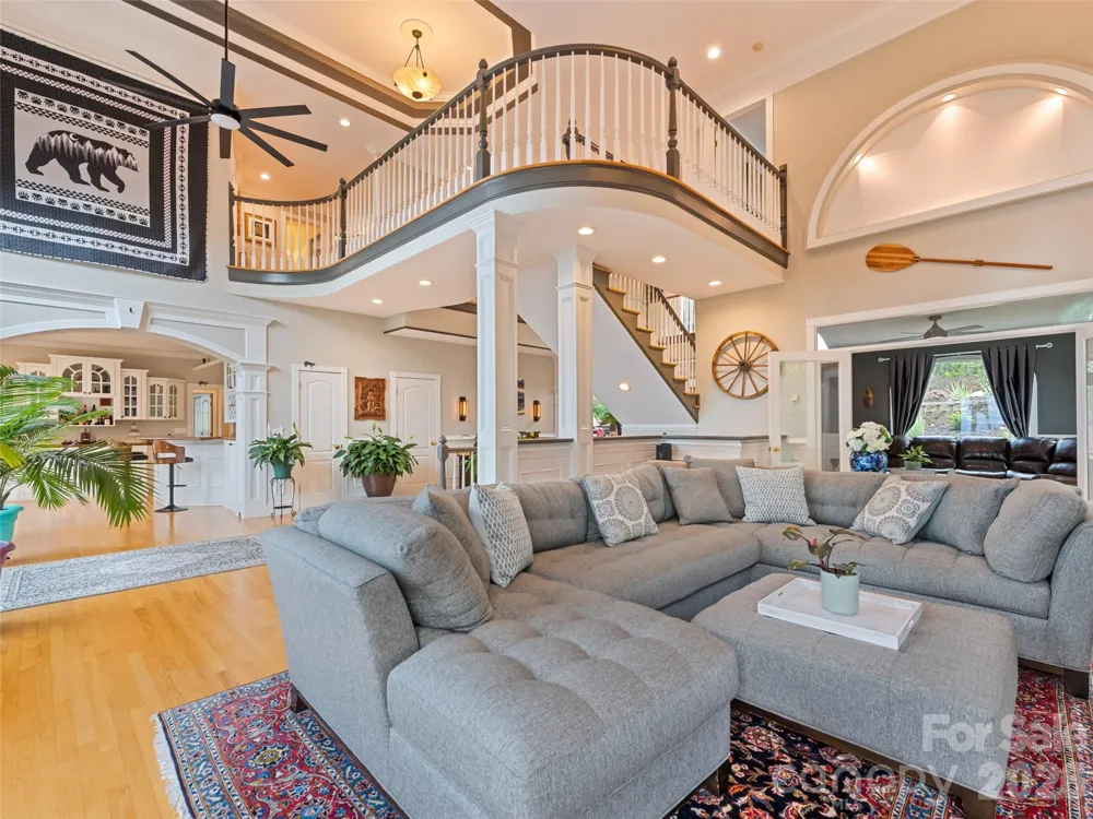 9 Perrion Avenue Weaverville, NC 28787