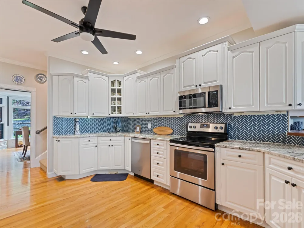 9 Perrion Avenue Weaverville, NC 28787