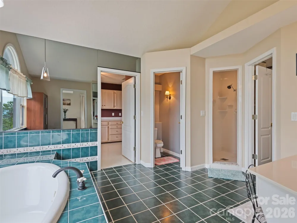9 Perrion Avenue Weaverville, NC 28787