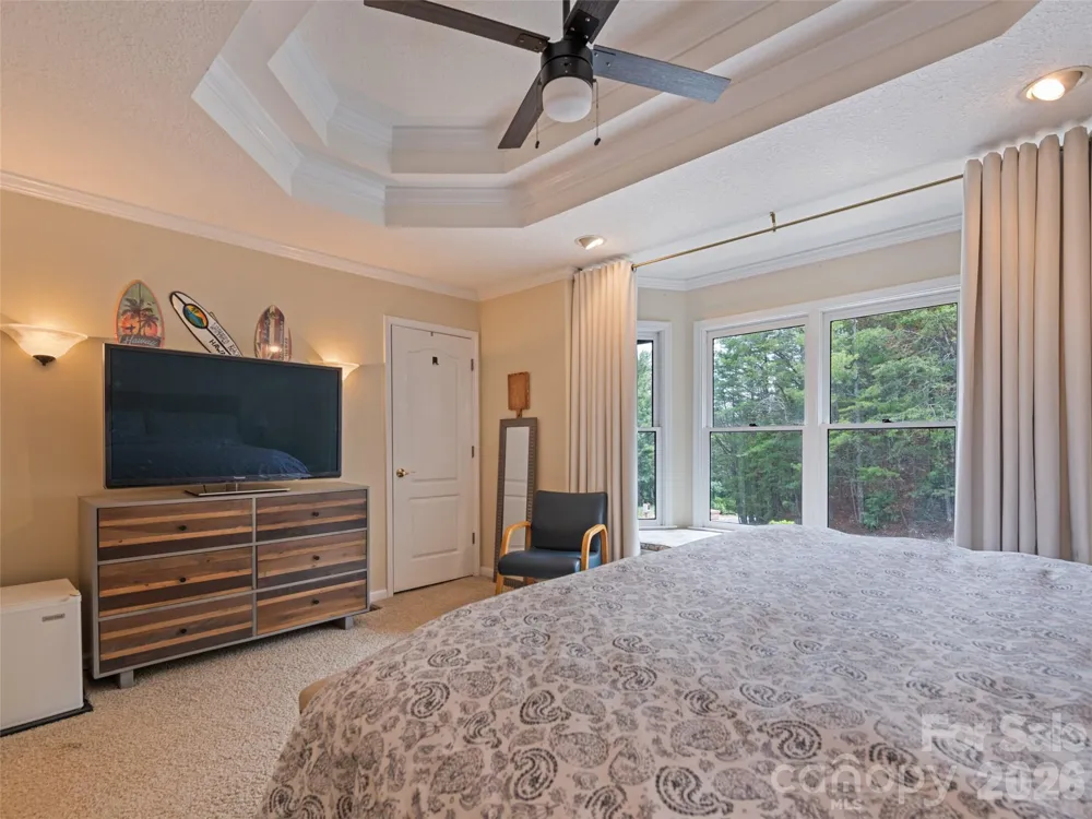 9 Perrion Avenue Weaverville, NC 28787