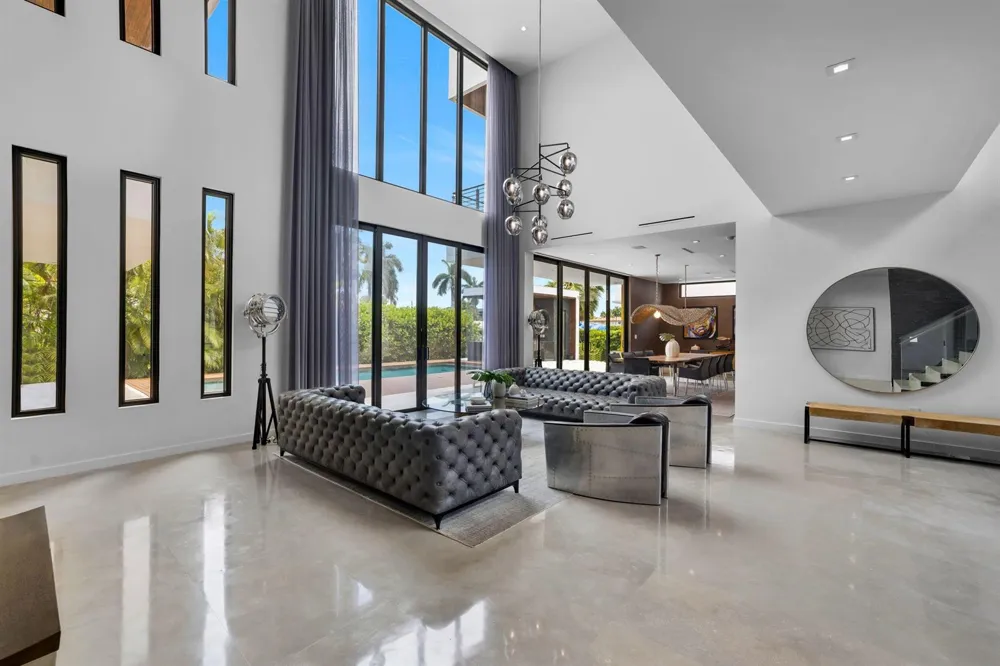 3462 NE 171st Street North Miami Beach, FL 33160