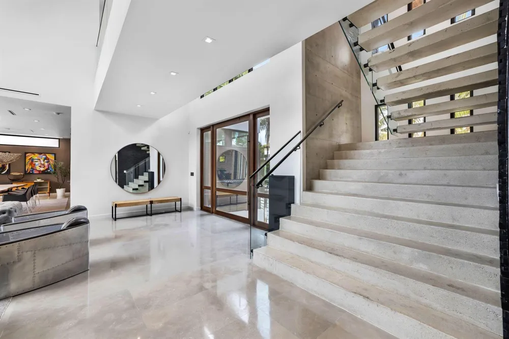 3462 NE 171st Street North Miami Beach, FL 33160