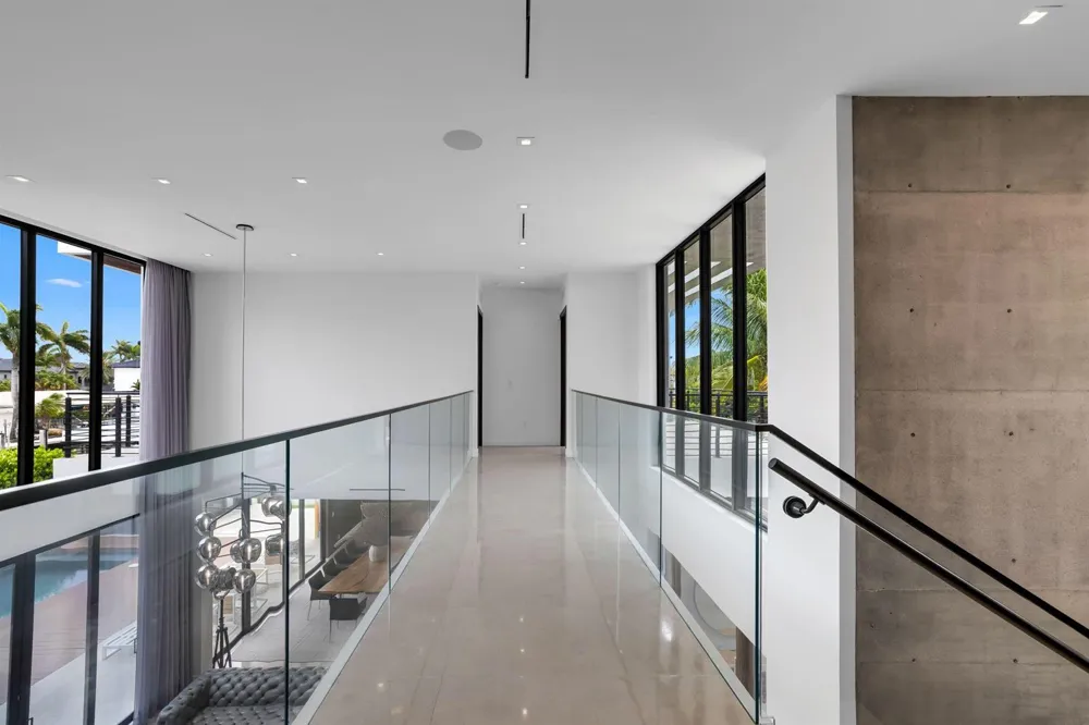 3462 NE 171st Street North Miami Beach, FL 33160