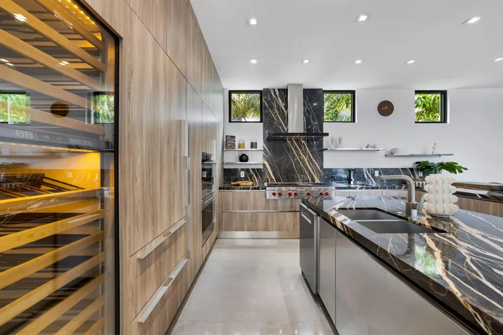 3462 NE 171st Street North Miami Beach, FL 33160