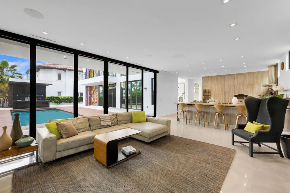 3462 NE 171st Street North Miami Beach, FL 33160