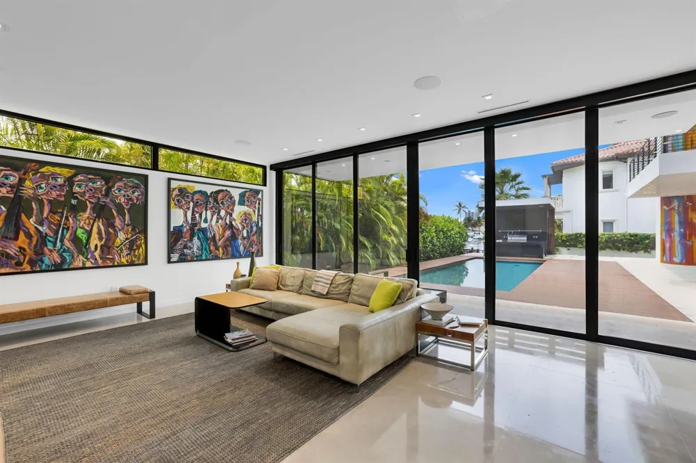 3462 NE 171st Street North Miami Beach, FL 33160