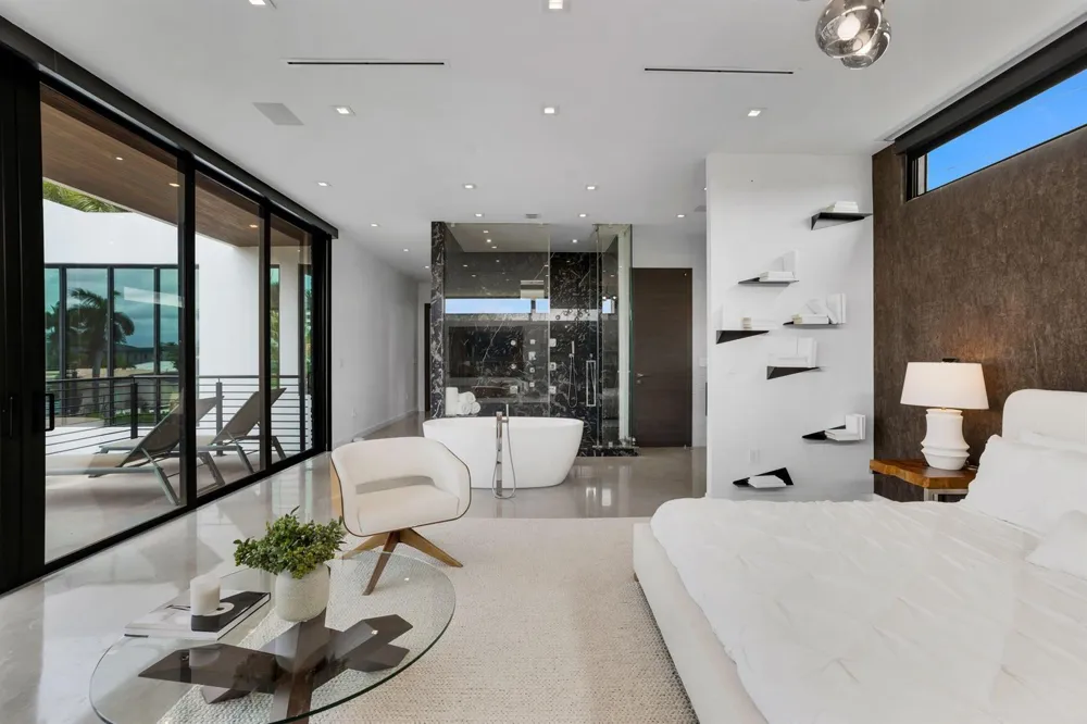 3462 NE 171st Street North Miami Beach, FL 33160