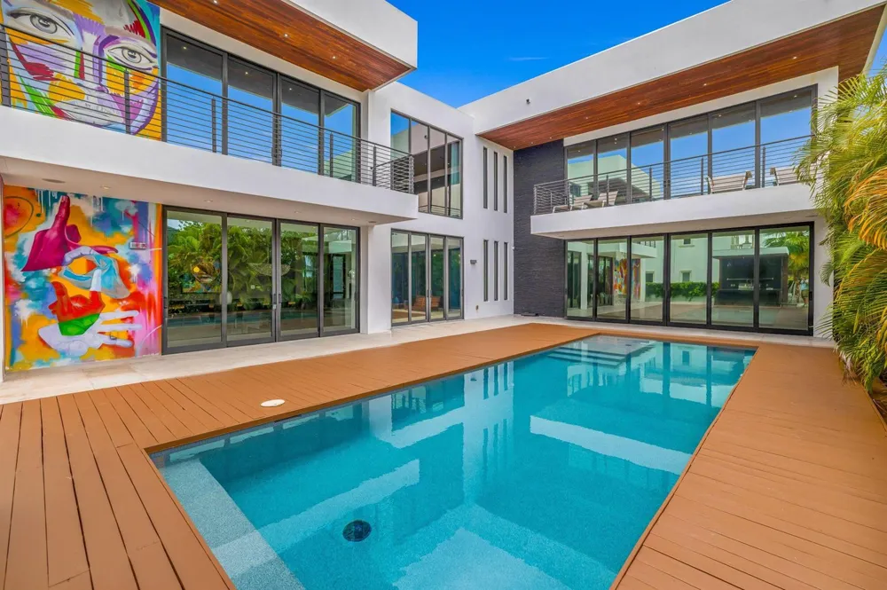 3462 NE 171st Street North Miami Beach, FL 33160