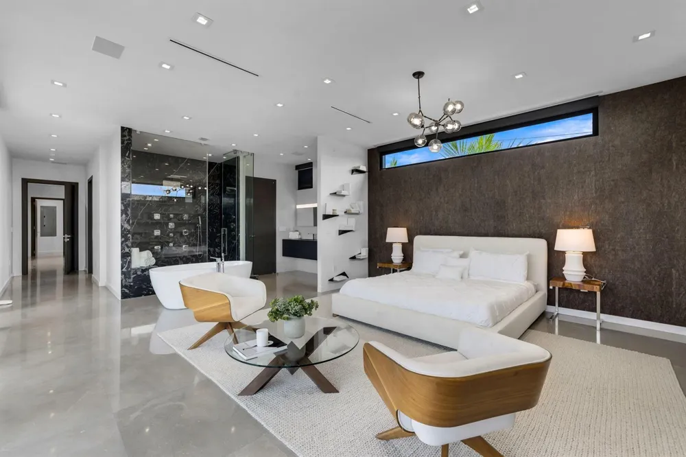 3462 NE 171st Street North Miami Beach, FL 33160