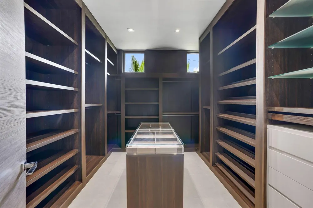 3462 NE 171st Street North Miami Beach, FL 33160