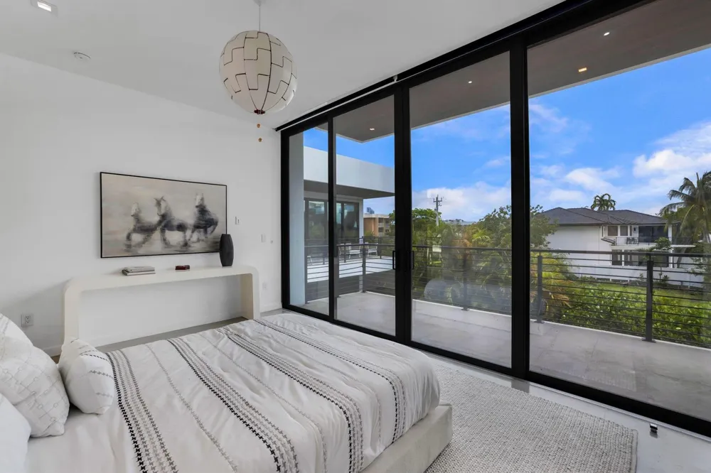 3462 NE 171st Street North Miami Beach, FL 33160