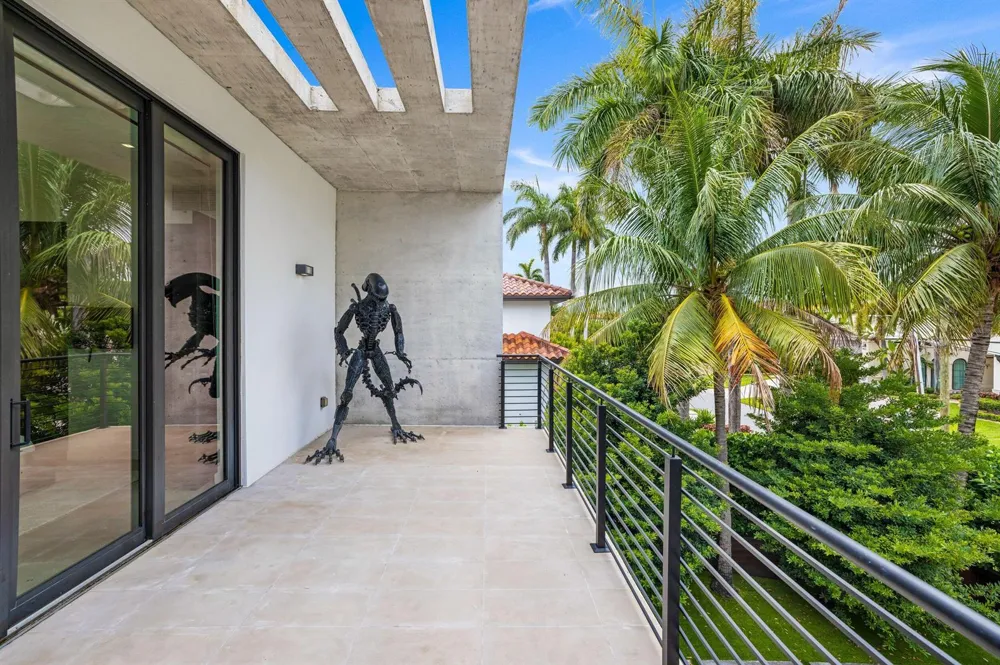 3462 NE 171st Street North Miami Beach, FL 33160