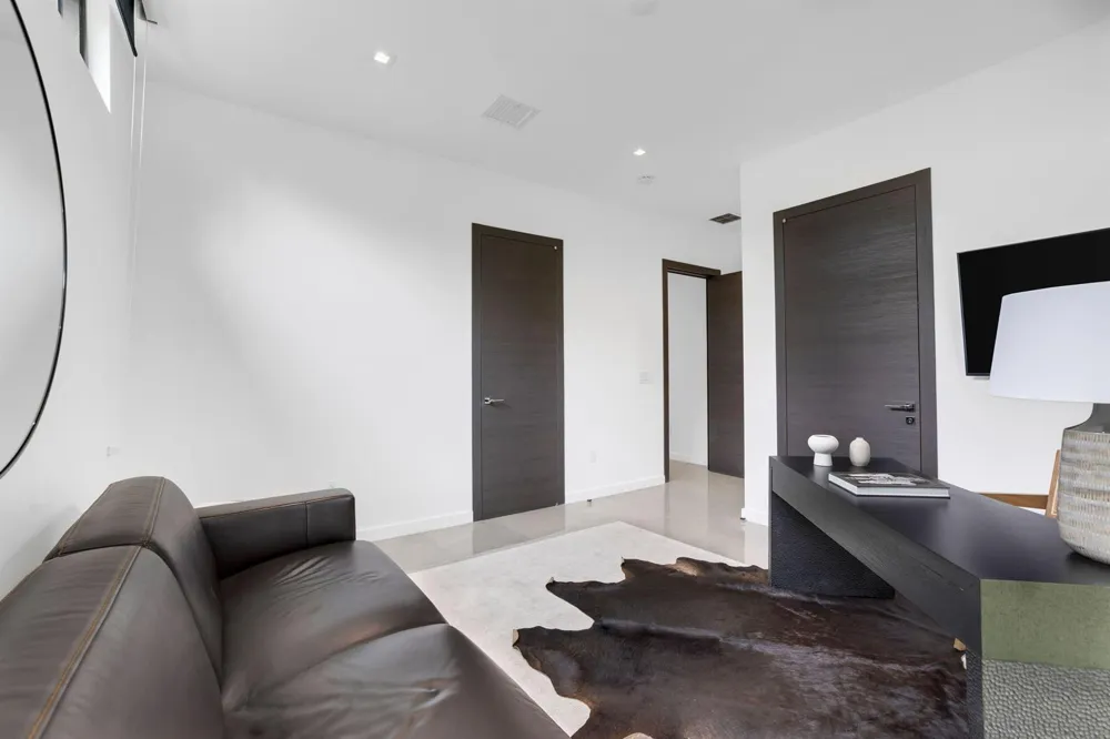 3462 NE 171st Street North Miami Beach, FL 33160