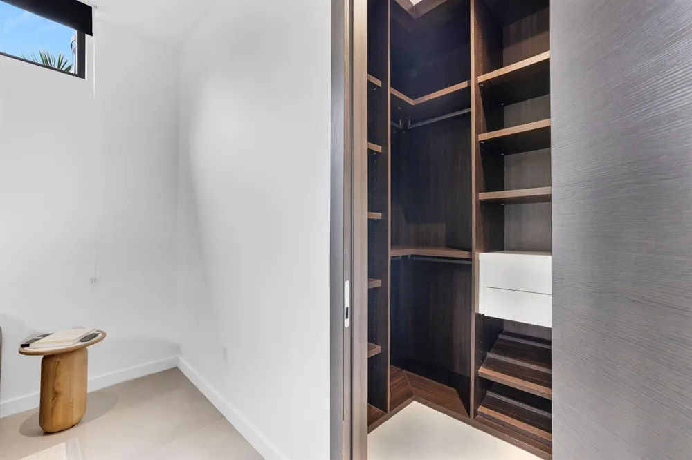 3462 NE 171st Street North Miami Beach, FL 33160