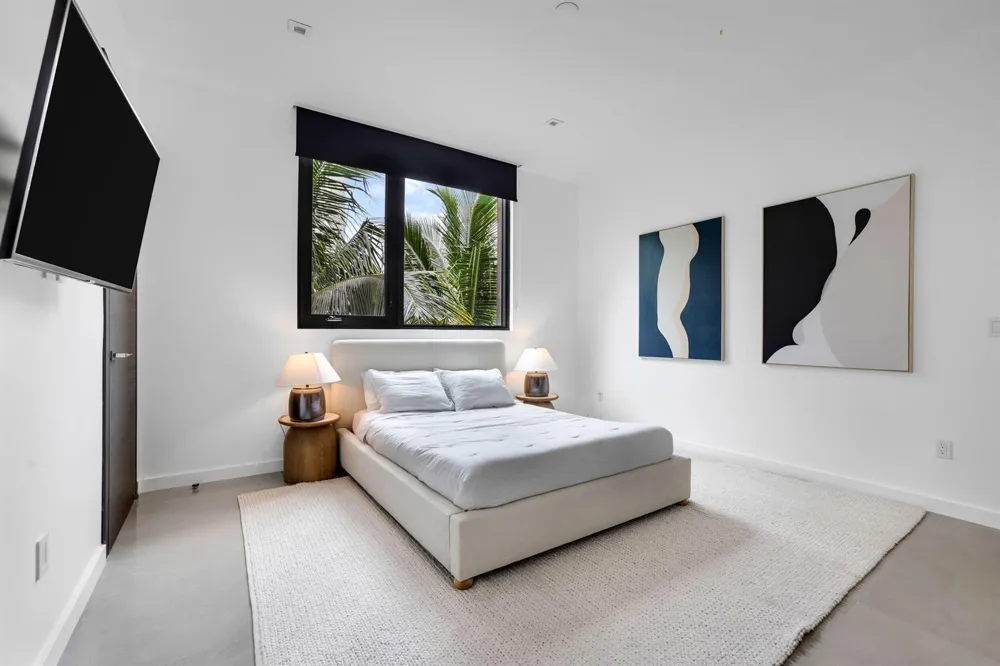 3462 NE 171st Street North Miami Beach, FL 33160