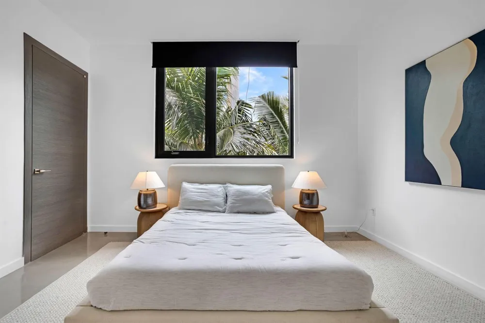 3462 NE 171st Street North Miami Beach, FL 33160