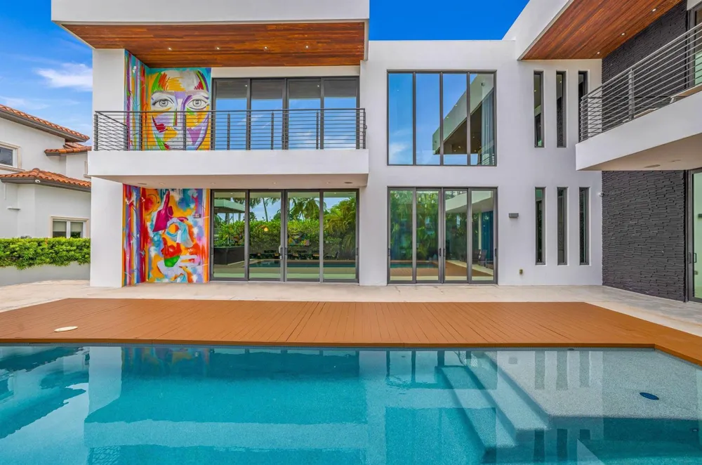 3462 NE 171st Street North Miami Beach, FL 33160