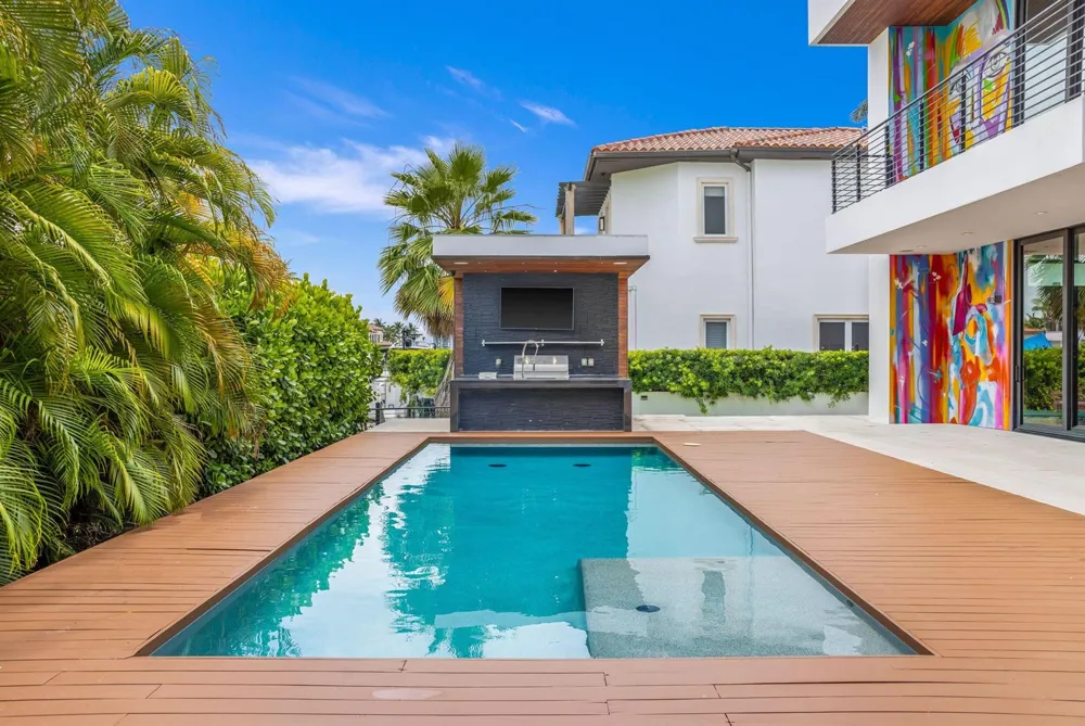 3462 NE 171st Street North Miami Beach, FL 33160