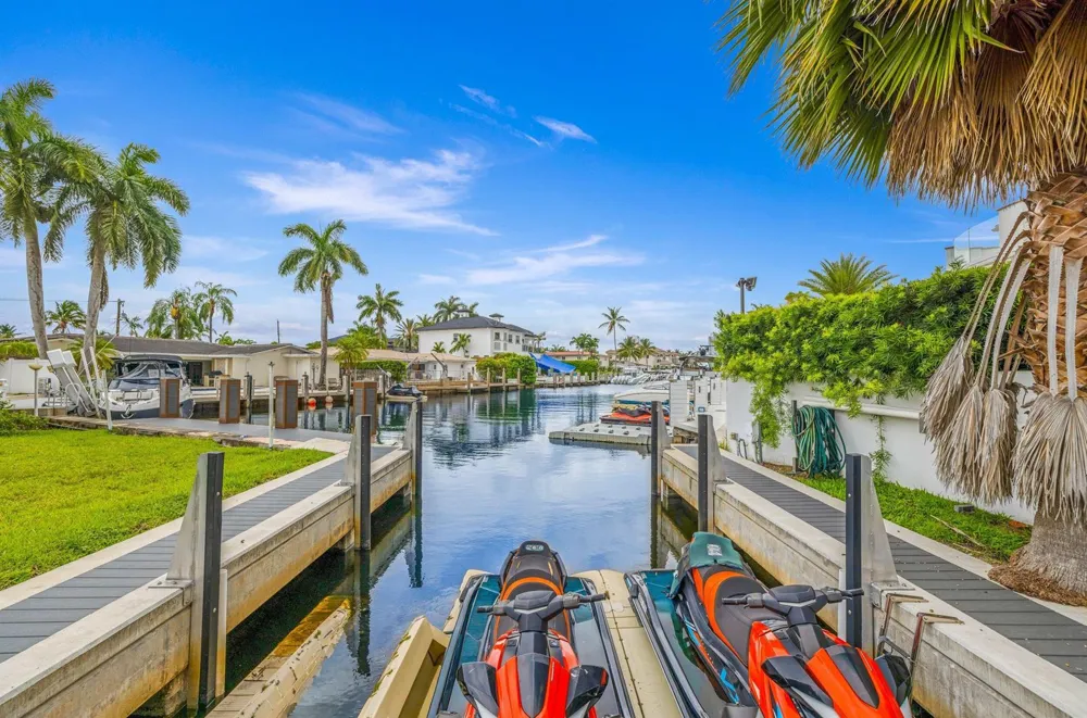 3462 NE 171st Street North Miami Beach, FL 33160