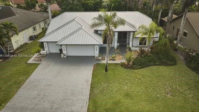 28505 Sombrero DR Bonita Springs, FL 34135