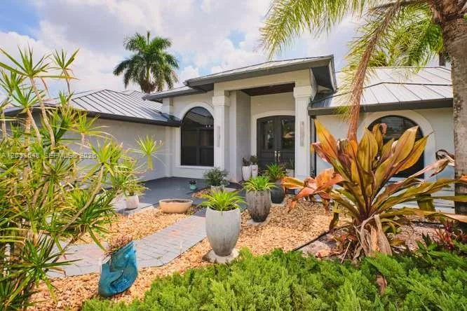 28505 Sombrero DR Bonita Springs, FL 34135