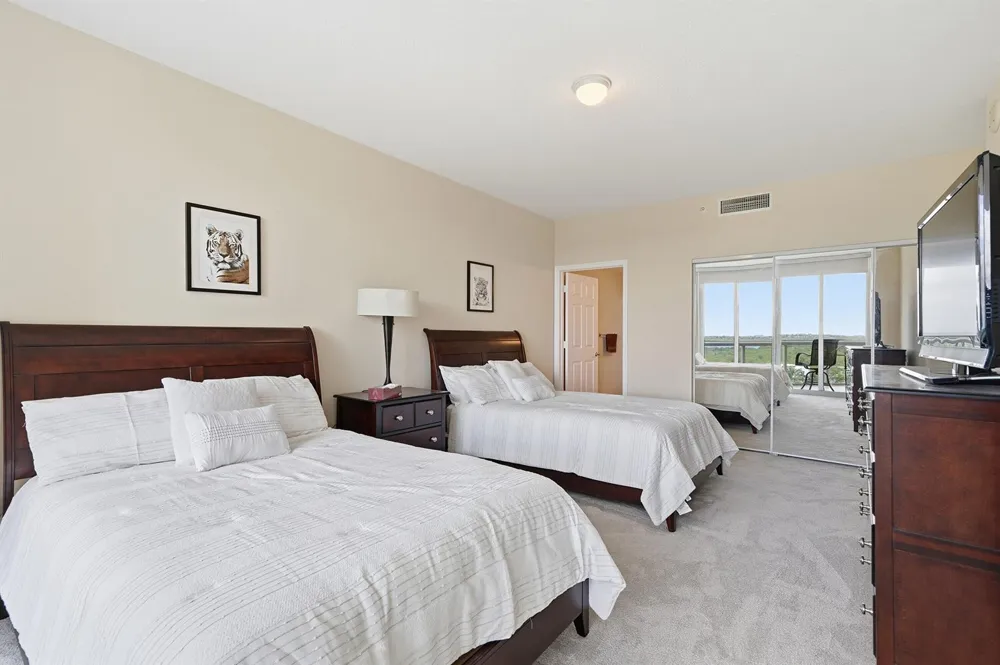 6051 Ocean Drive #1003 Hollywood, FL 33019