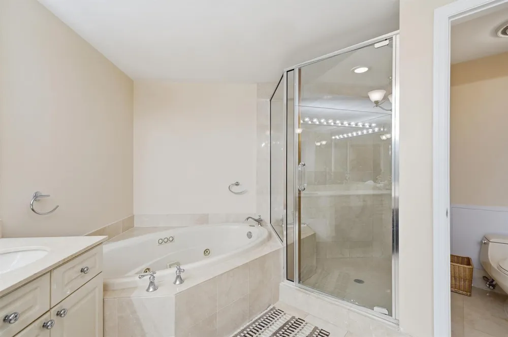 6051 Ocean Drive #1003 Hollywood, FL 33019