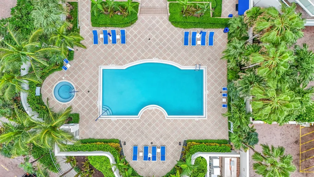 6051 Ocean Drive #1003 Hollywood, FL 33019