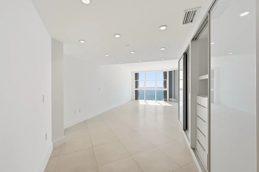 6051 Ocean Drive #1101 Hollywood, FL 33019