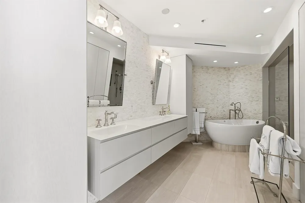 6051 Ocean Drive #1101 Hollywood, FL 33019