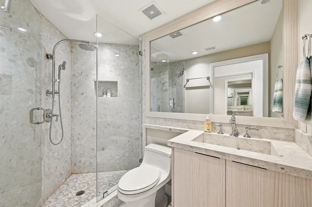6051 Ocean Drive #1101 Hollywood, FL 33019