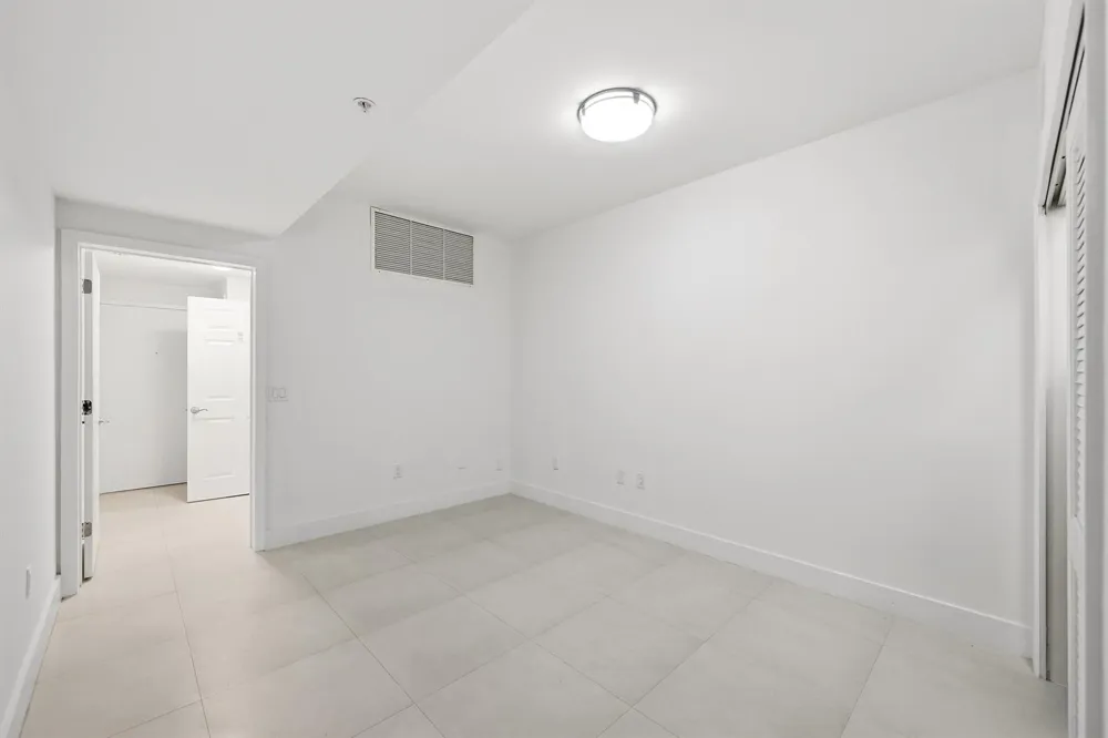6051 Ocean Drive #1101 Hollywood, FL 33019