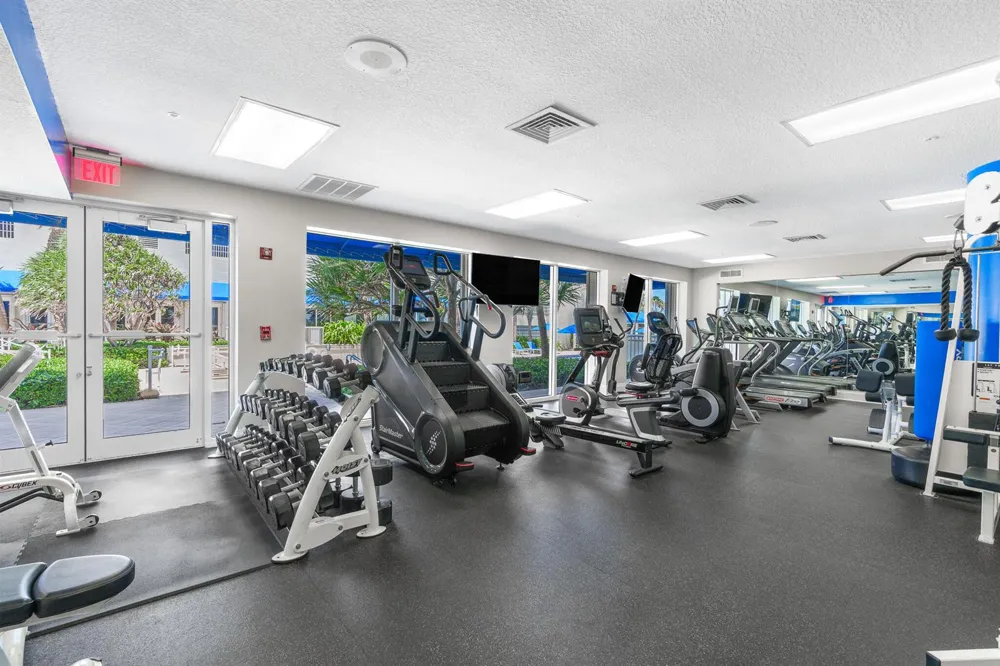 6051 Ocean Drive #1101 Hollywood, FL 33019