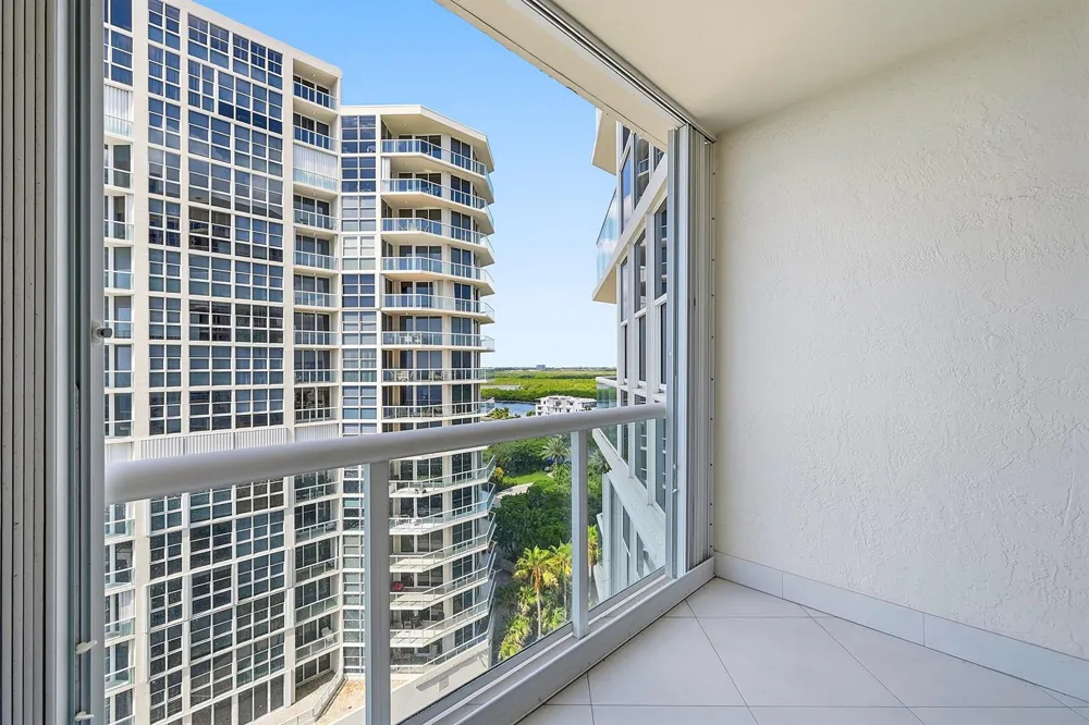 6051 Ocean Drive #1101 Hollywood, FL 33019
